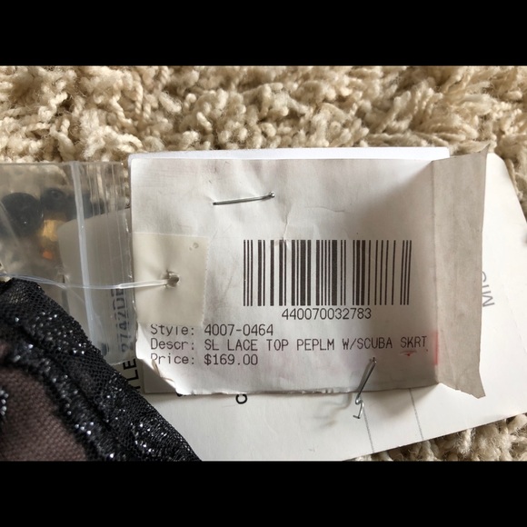 Lace peplum elegant long evening gown! - Picture 6 of 6